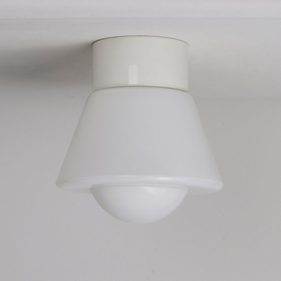 Schne Deckenlampe aus Glas und Porzellan im Art Dco Stil.