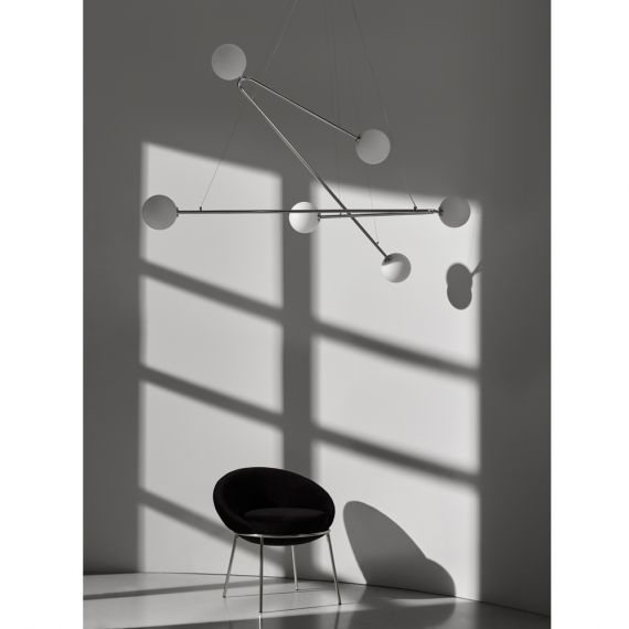 Design Hängeleuchte mit 6 weißen Kugelgläsern aus Spanien