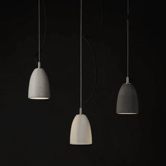 Die Beton-Lampe in verschiedenen Grau-Tnen.