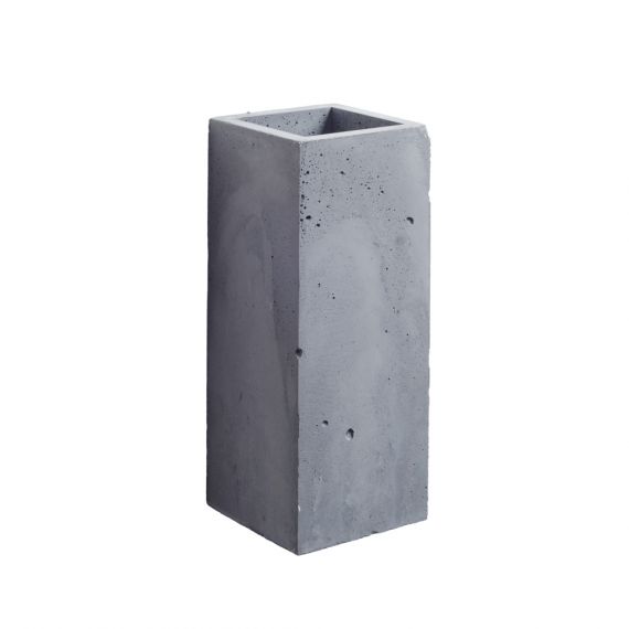 Grau eingefrbter Beton.