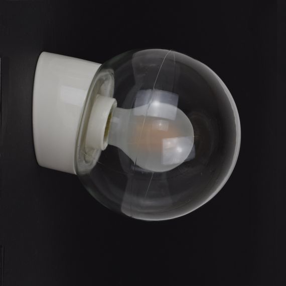TED Robust damp-proof or outdoor lamp with clear glass
