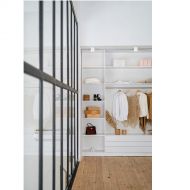 HUG SQ TOP Deckenspot aus keramischen Material Helle Grundbeleuchtungn Gewerber�ume.