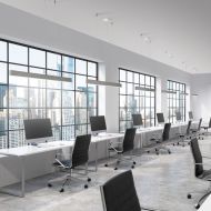 LINEA Lange schmale LED Linien-Pendelleuchte Geradlinige Gestaltung fr aufgerumte Arbeitsatmosphre.