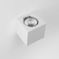 HUG SQ Wandspot aus keramischen Material Schlichter, quadratischer Wandspot in Wei.