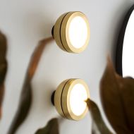 MOLLY M Halbrunde LED Wandleuchte oder Deckenleuchte mit Farbvariationen aus Messing oder Kupfer Messing Wand- oder Deckenleuchte im Italienischen Design.