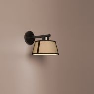 LILLY Schwarze Wandleuchte mit beigem Textilschirm Italienische Wandleuchte mit Textilschirm.