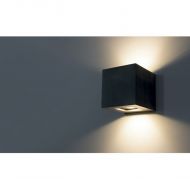 LAUSANNE outdoor wall light with up & down light Quadratische Wandleuchte mit LED Licht.