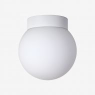 STELLA Kugelglas Deckenleuchte Schlicht und monochrom: die Deckenleuchte in Wei.