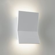 YUMA Eckige Wandleuchte aus Keramik Schlichte, indirekte Beleuchtung mit der flachen Wandleuchte aus Keramik.