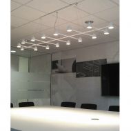 SPIDER Lange Design Hngeleuchte in Wei Helle und gleichmige Ausleuchtung von Arbeitstischen.