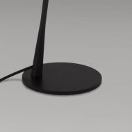 GORDON Italienische Tischleuchte mit beweglichem Schirm Konisch auflaufendes Gestnge, massiver Fu.