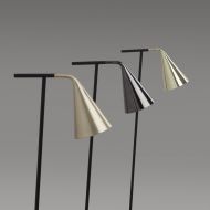 GORDON Italienische Stehleuchte mit beweglichem Schirm Elegante Stehleuchte mit tollen Oberflchen: Messing, Schwarzchrom, Gold.