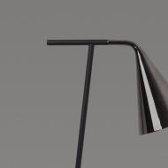 GORDON Italienische Stehleuchte mit beweglichem Schirm Eleganter Aufbau mit beweglichem Schirm.