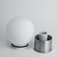 ALPHA Kleine Deckenleuchte mit Opalglas Hochwertige Verarbeitung, erstklassige Materialen. IP44.