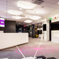 SUBRA Design Deckenleuchte quadratisch Dekorative und groflchige Deckenleuchte. Empfang Telekom Finnland.