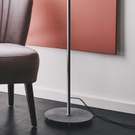 COLEEN Design Stehleuchte mit groem Glas Groer, schn gearbeiteter Lampenfu.