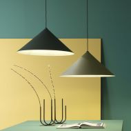 JEENA Moderne Pendelleuchte mit Kegelschirm Dekorative Kegel-Leuchten in monochromer Farbgebung.