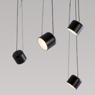 PAULO Schwarze Pendelleuchte mit 1 bis 6 justierbaren Spots Mehrflammige Pendelleucht mit justierbaren Spots.