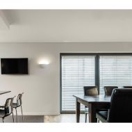 EVI wall light half shell Indirekte Beleuchtung mit der Halbschalen Wandleuchte.