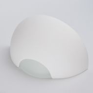 FERGI Wandleuchte Halbschale Glasdiffusor an der Unterseite der Wandleuchte.