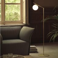 DAVOS Modern design floor lamp with glass globe Moderne Design Stehleuchte in der messingfarbenen Option