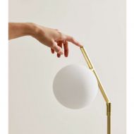 DAVOS Modern design floor lamp with glass globe Praktischer Tast-Schalter am Leuchtenkorpus.