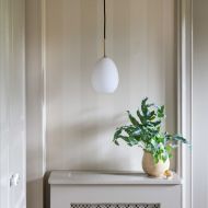 GILKA Nostalgische Pendelleuchte mit Opalglas Dekorative Beleuchtung von Wohnrumen.