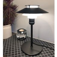 Ylva Small table lamp in scandi. design 
