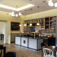 ESTELLE Kugelglas Pendelleuchte Stimmiges Beleuchtungskonzept Restaurant.