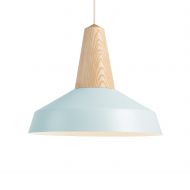EIKON CIRCUS Gro�e Pendelleuchte aus Holz und Metall Himmelblauer Lampenschirm mit Eschen-Holzelement