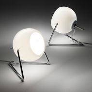 BELUGA Kleine Beistell-Leuchte Kleine Tischleuchte mit weiem Glasschirm.