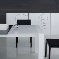 BELUGA Kleine Beistell-Leuchte Chrom Handliche Beistell-Leuchte mit hellem Licht.