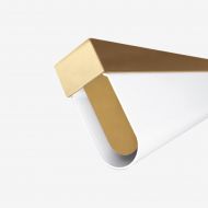 AULA Lange Hngeleuchte Halterung der Linienleuchte in Messingfarben.