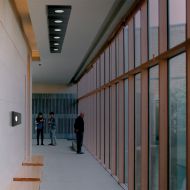 DOMI Flat ceiling lamp 1-light Flacher Stahler-Deckenlampe, Beleuchtung Galerie.