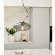 MAGLIA Pendelleuchte mit ovalem Glas Schne Pendellampe fr die Kche.