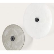 SUAL Dekorative Wandleuchte Schlichte, schwarze Halterung, Alabasterscheibe.