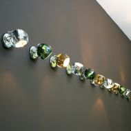 BELUGA COLOR Kleine Wand- und Deckenleuchte mit transparentem Glas Wand- oder Deckenleuchte mit einstellbarem Licht.