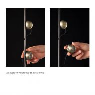 MAGNETIC Moderne LED Wandleuchte Kugelfrmige Lichtquellen werden mit Magneten befestigt.