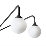 SAN BABILA Wandlampe mit langem Ausleger Matt-weier, kugelfrmiger Lampenglas-Schirm.