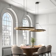 NELLI Groe, ringfrmige Design-Pendelleuchte Groe Ring-Hngeleuchten ber dem Esstisch.