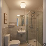 HERTA Au�enlampe mit kugelf�rmigen Schirm Deckenleuchte f�r das Badezimmer.