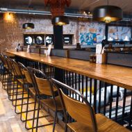 BORN Metall-Schirm Pendellampe Moderne, schwarze Pendellampe fr die Gastro.