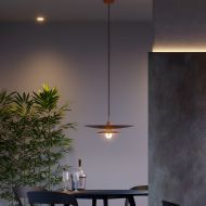 TILLAR Pendelleuchte aus Metall  50 cm Die beiden Schirme anders angeordnet.