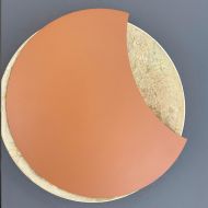 LUNATISK GOLD Runde Design-Wandleuchte Besondere Wandleuchte - hier in Gold/Kupferrot.