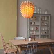 ZAPPY Zapfenfrmige Pendelleuchte aus Eichenholz 