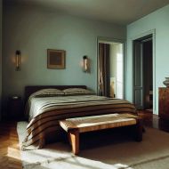 LIDA Moderne Wandleuchte mit besonderem Glasschirm Besonder Glas-Wandleuchte im Schlafzimmer