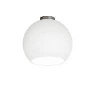 BALL Runde Deckenleuchte aus Glas Die runde Deckenlampe aus Opalglas