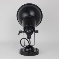 STUDIO Wandleuchte aus Metall mit Gelenk Draufsicht der Wandlampe - auch schwenkbar.