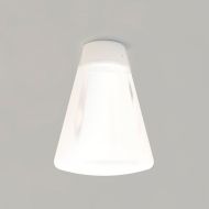 CUP CAKE Puristische Deckenleuchte CUP CAKE Kathy mit einem Durchmesser von 16,4 cm.