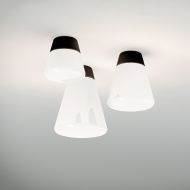 CUP CAKE Puristische Deckenleuchte Der Mix aus groen und kleinen Leuchten als verspielte Beleuchtungslsung.